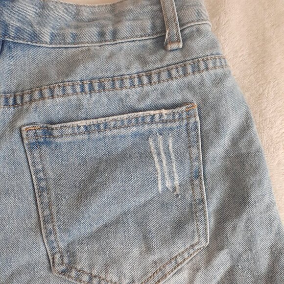 SHEIN Women's Size Small Light Wash High Rise Cut Off Distressed Jean Shorts - Picture 7 of 10